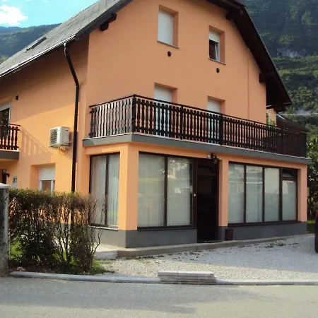 Japka Apartament *